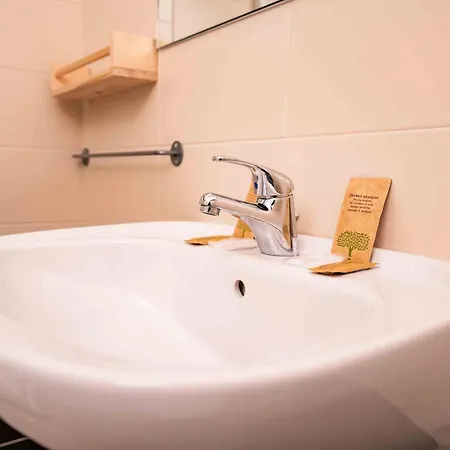 Judeka Agriresort منتجع كالتاجيروني