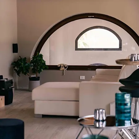 منتجع Judeka Agriresort كالتاجيروني